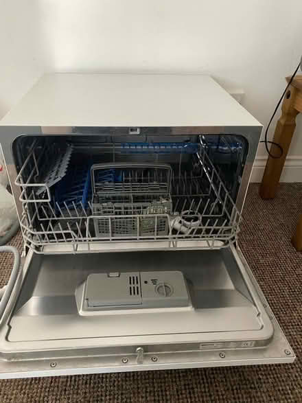 Photo of free Small counter top dishwasher (Formby near Formby Station) #4