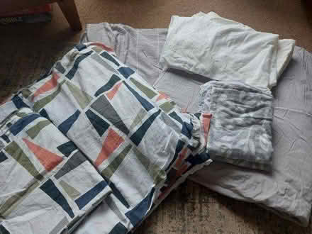 Photo of free Kingsize duvet covers, pillowcases (Golcar/Slaithwaite - HD7) #1