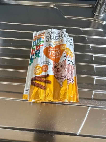 Photo of free Cat food and treats (Foxholes SG13) #3