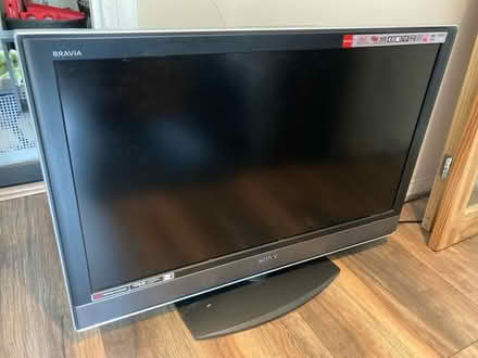 Photo of free 40” Sony Bravia TV - KDL-40W2000 (Goldsworth Park Woking) #1