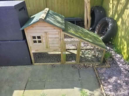 Photo of free Rabbit hutch (Gaisbourgh road) #3