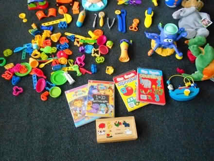 Photo of free Selection of children's toys (IP8) #4