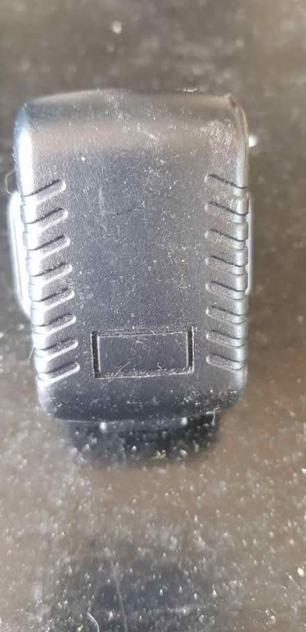 Photo of free Usb 5v 1.2a adapter (Fullwell cross) #3