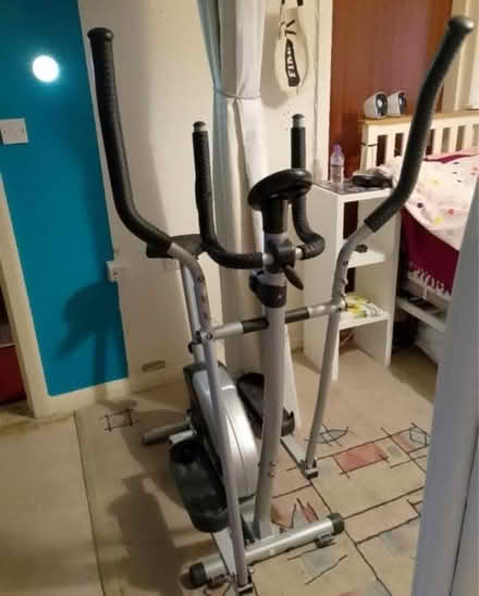 Photo of free Cross trainer/ bike (SK7 Bramhall) #1