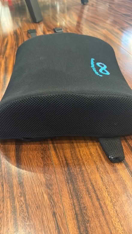 Photo of free Ergonomic pillow for desk chair (Teaneck) #1