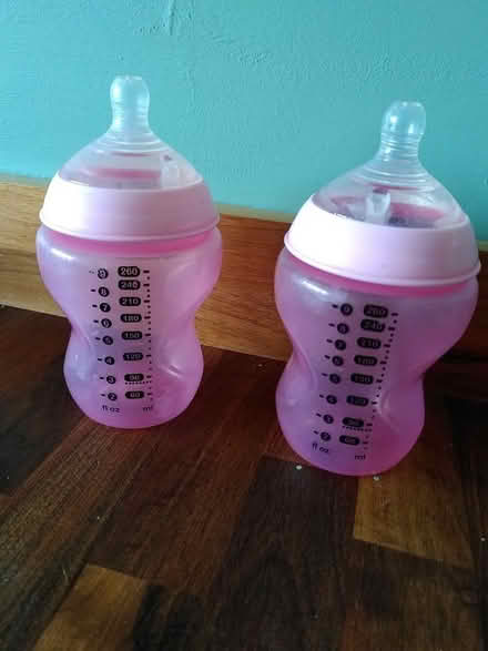 Photo of free 2 x baby bottles (billericay CM12) #1