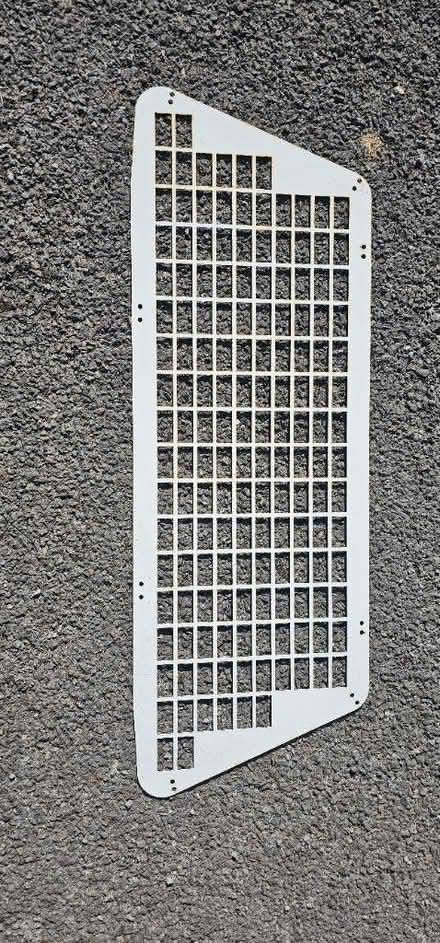 Photo of free Car metal grid (Stonebridge BA11) #1