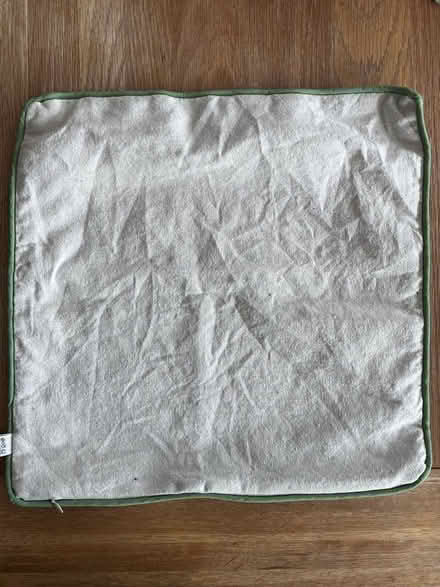 Photo of free Cushion cover (Berkhamsted, HP4) #2