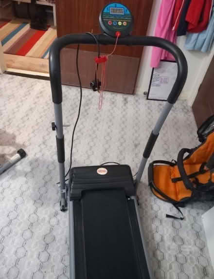 Photo of free Treadmill (SK7 Bramhall) #2