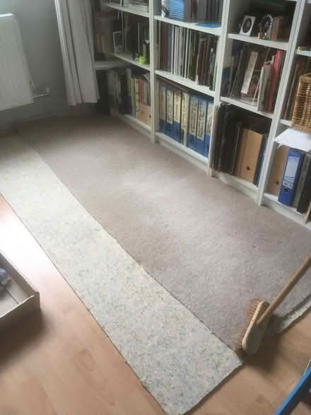 Photo of free Carpet (wool/polyester ( woven) (Kennington SE11) #4