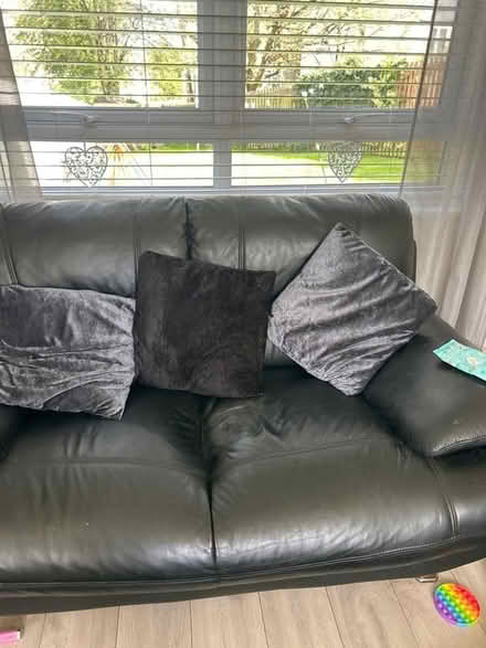 Photo of free 2 and 3 seater leather sofa (S6) #2