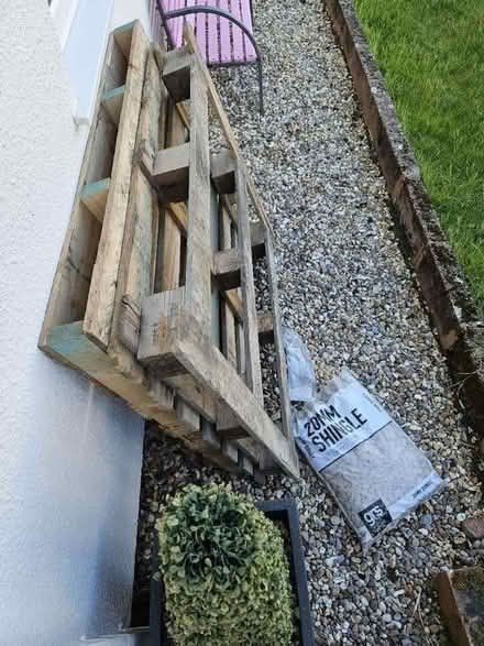 Photo of free 2 pallets (EX8) #2