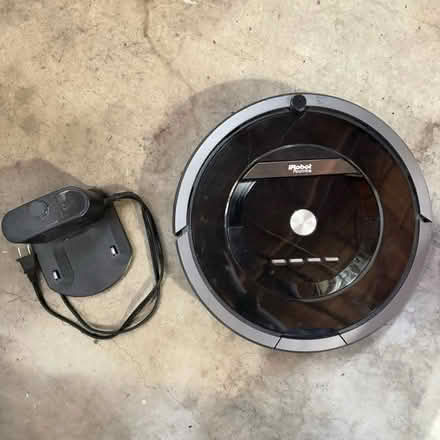 Photo of free IRobot Roomba Vacuum (Saratoga) #1