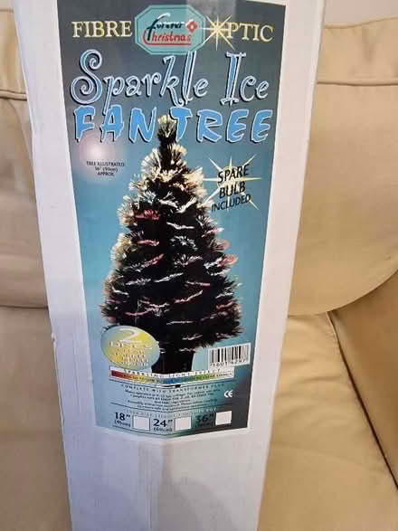 Photo of free Christmas tree, fibre optic. (King's Cross WC1X) #1