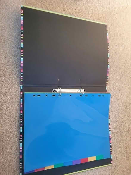 Photo of free A4 folder with dividers (SO18) #1