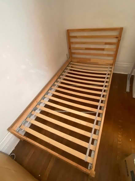 Photo of free Twin bed (Oakland CA (near Oakland High)) #1
