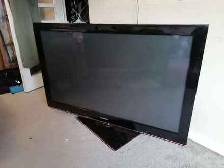 Photo of free 50" Samsung tv (not smart) (Otley) #1