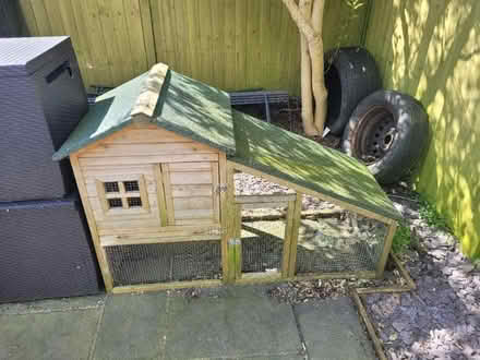 Photo of free Rabbit hutch (Gaisbourgh road) #1