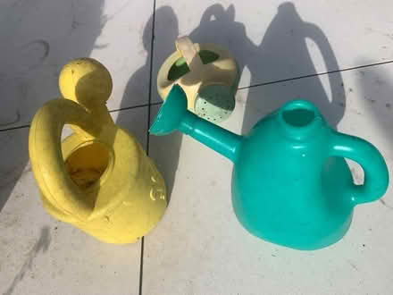 Photo of free Watering cans - plastic, for kids (Lee SE12) #1