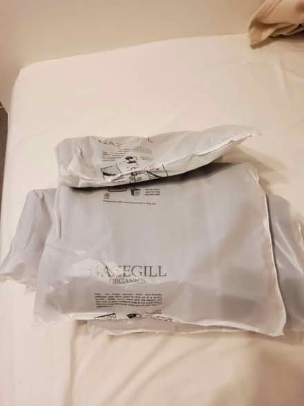 Photo of free Wool parcel insulation & ice packs (Bramley) #1