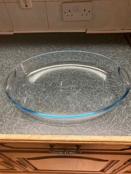 Photo of free Glass Pyrex dish (HA2) #1