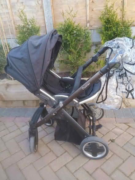 Photo of free Oyster buggy/travel system with carry cot (Botley OX2) #2