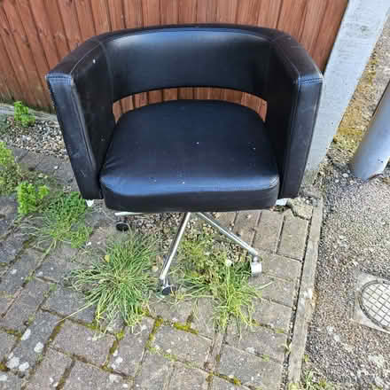 Photo of free Swivel chair (Cheshunt EN8) #1