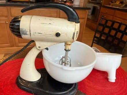 Photo of free Vintage Mixer - Fully Functional (North Shore / below Troy Hill) #1