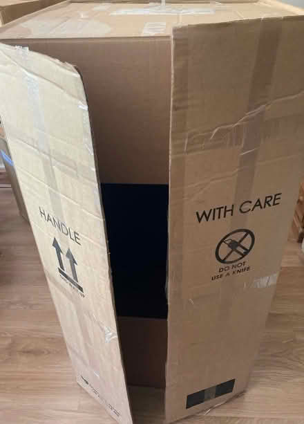 Photo of free Large box (Cowplain PO8) #3