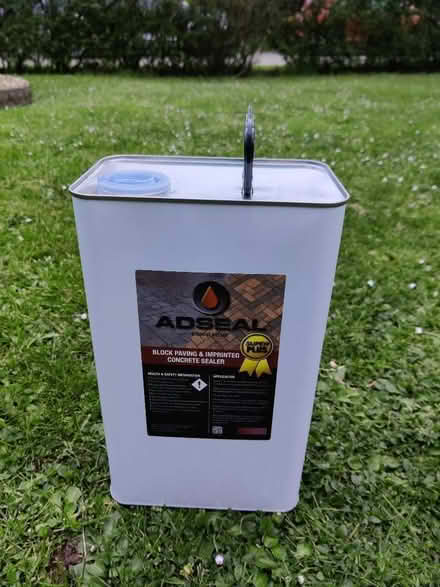 Photo of free 5x 5 litre metal cannisters (Peachcroft OX14) #1