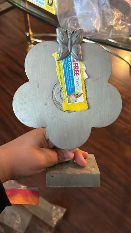 Photo of free Photo/note holder (Teaneck) #2