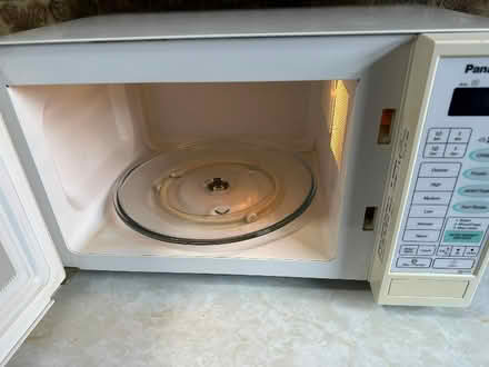 Photo of free Panasonic Microwave 800 watt (Merry Hill WD23) #2