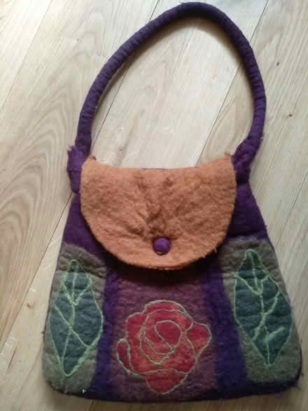Photo of free felt handbag (Upper Bangor LL57) #1