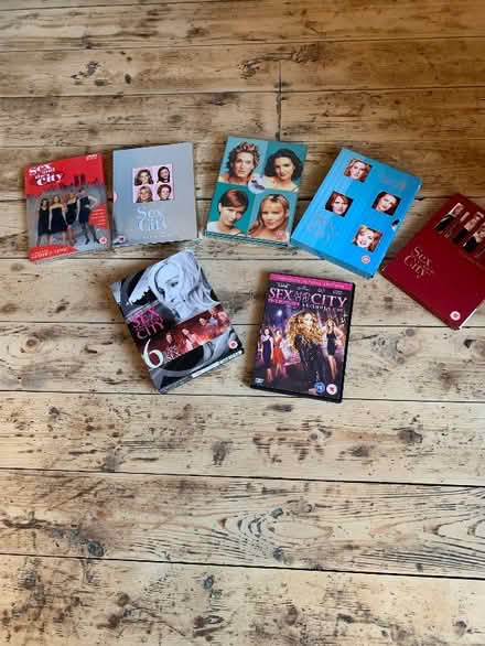 Photo of free Sex and the city full set plus movie dvd (Dunham on the Hill WA6) #1