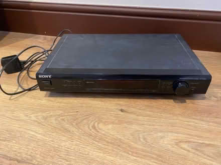 Photo of free SONY ST-SE500 AM/FM radio (Stepney E1) #2