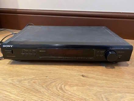 Photo of free SONY ST-SE500 AM/FM radio (Stepney E1) #1