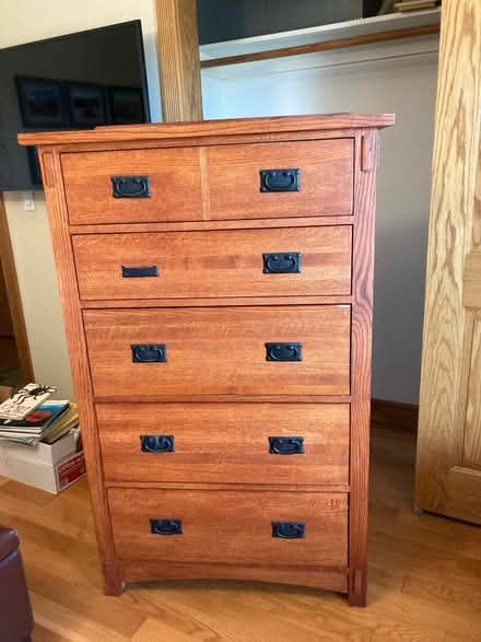 Photo of free 5 drawer dresser (Novato) #1