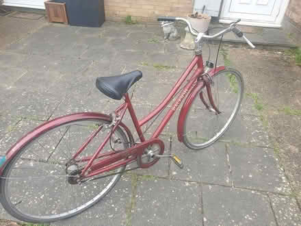 Photo of free Antique bike (Leverstock Green) #3