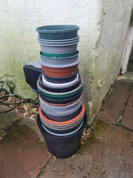 Photo of free Plastic plant pots (BB5) #1