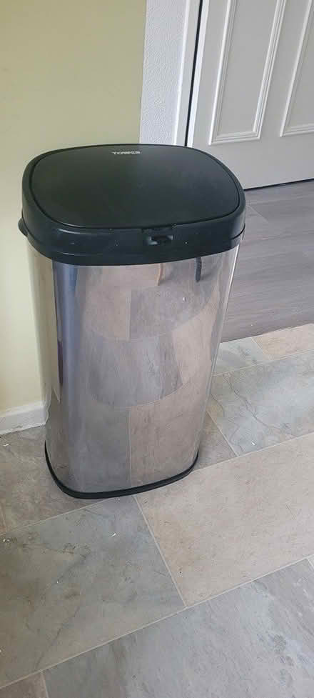 Photo of free large sensor bin- faulty (Edmonton N9) #1