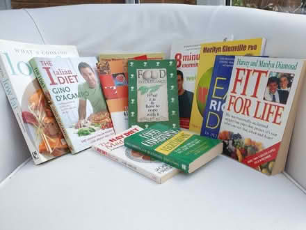 Photo of free Weight Loss / Diet Book Selection (Merry Hill WD23) #1