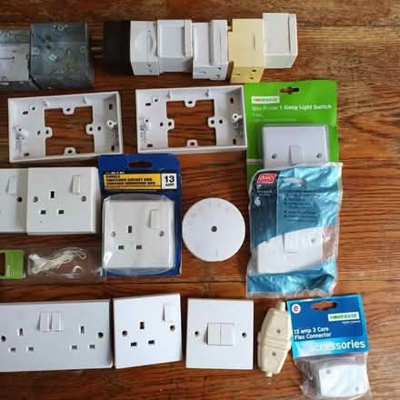 Photo of free Assorted electrical kit (Kidlington OX5) #3