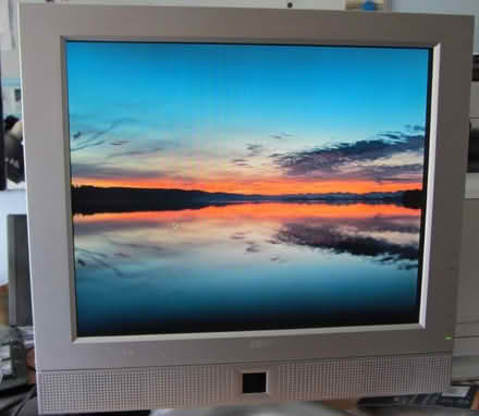 Photo of free 17" Computer monitor with integrated speakers (Baguley M33) #2