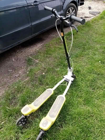 Photo of free Tri Scooter (Horsforth LS18) #1