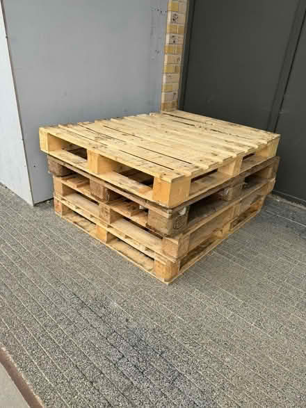 Photo of free 4x wooden pallets (SE8) #1