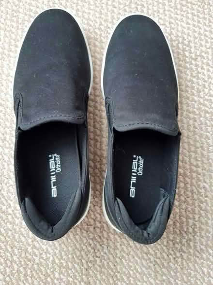 Photo of free Casual Shoes (Roffey) #3