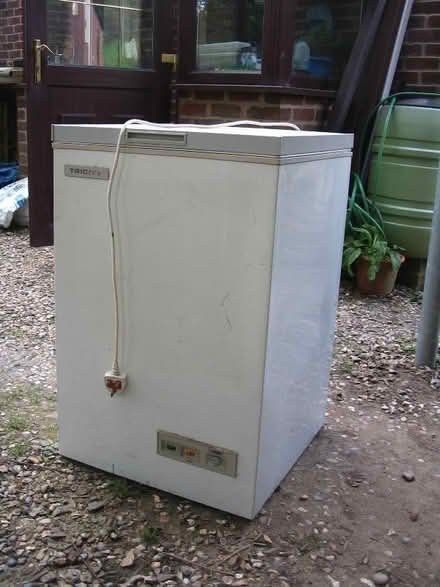 Photo of free Old chest freezer (Bucknell SY7) #3