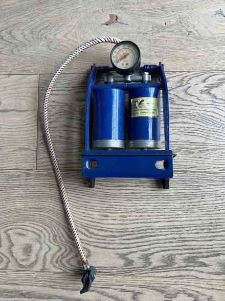 Photo of free Foot pump (BN1 (off Dyke Road)) #1