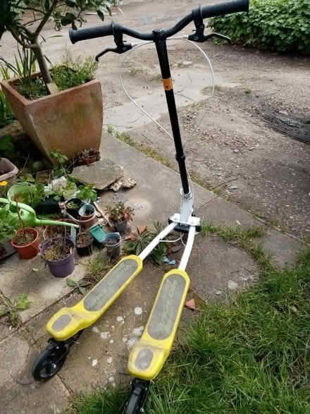 Photo of free Tri Scooter (Horsforth LS18) #2