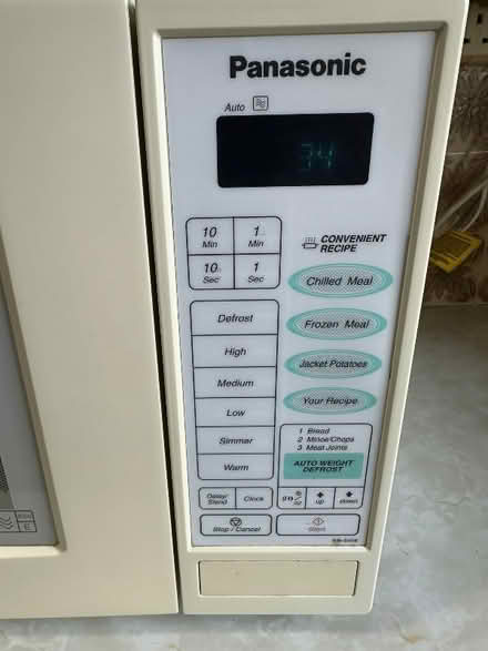 Photo of free Panasonic Microwave 800 watt (Merry Hill WD23) #3